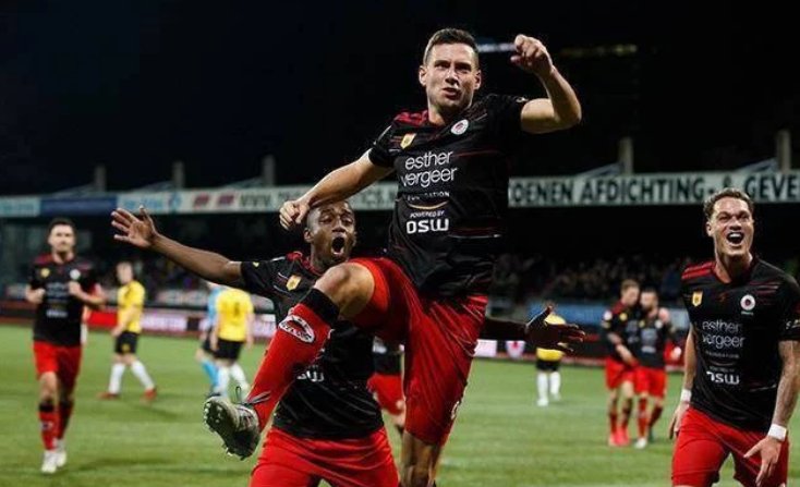 密切关注 密切关注