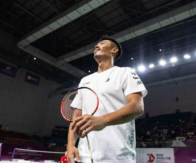 北京男篮:陈盈骏脚踝骨髓水肿和韧带轻度损伤.