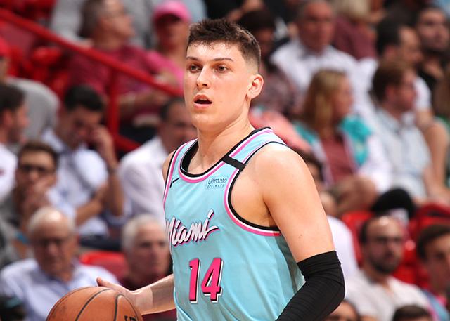 被锁定在巴 被锁定在巴